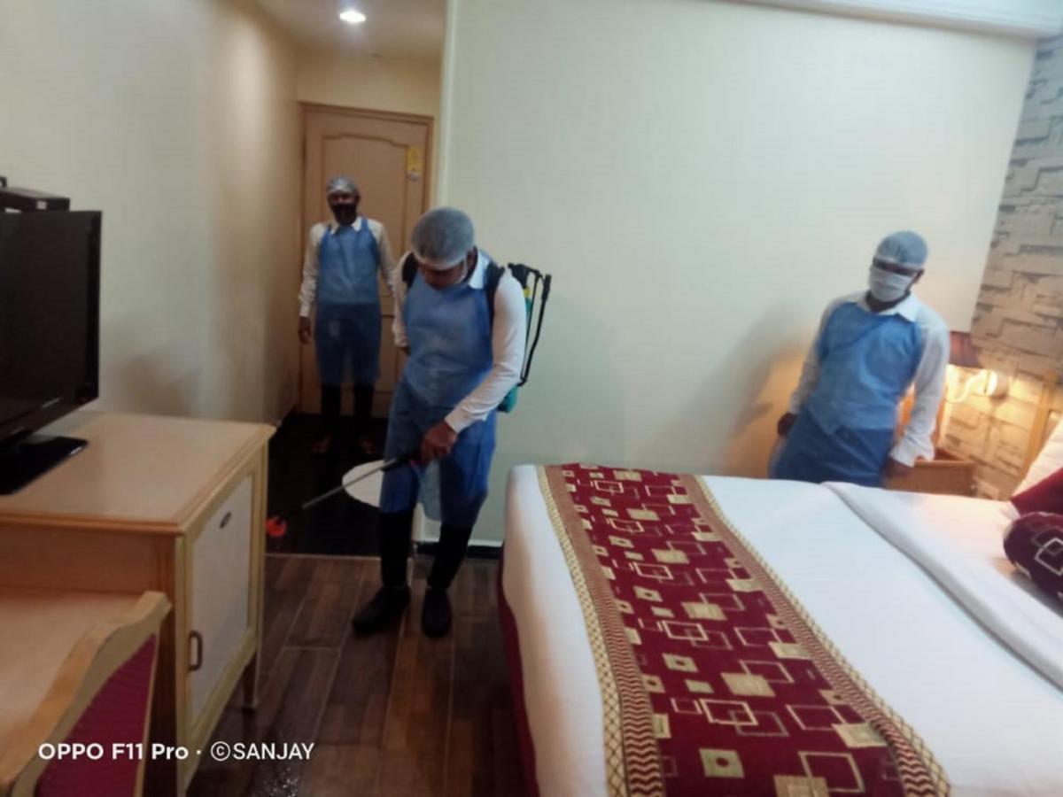 Hotel Sovereign Daman Kültér fotó